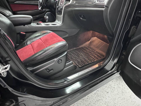 2015 Jeep Grand Cherokee SRT Red Vapor Edition