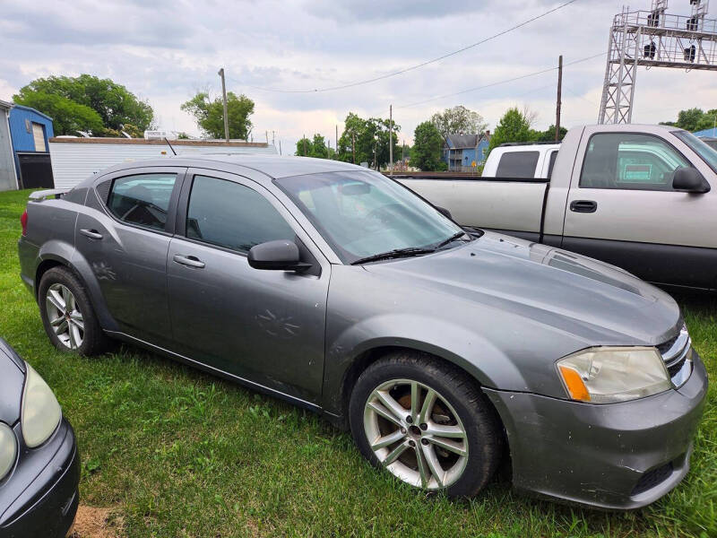 2012 Dodge Avenger SE