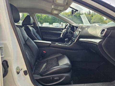2017 Nissan Maxima 3.5 SR