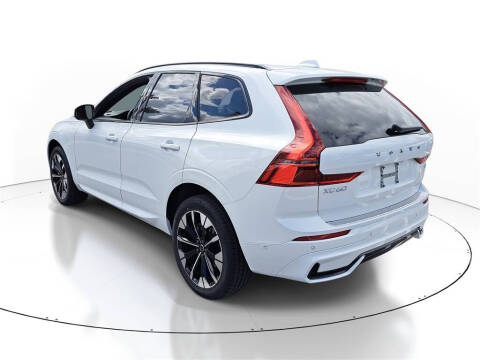 2026 Volvo XC60 B5 Plus