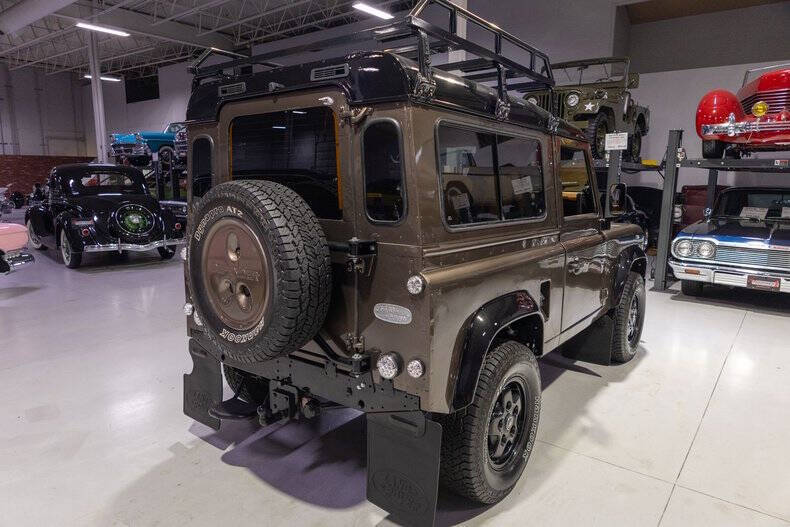 1987 Land Rover Defender