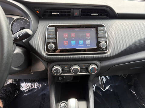 2025 Nissan Kicks Play S