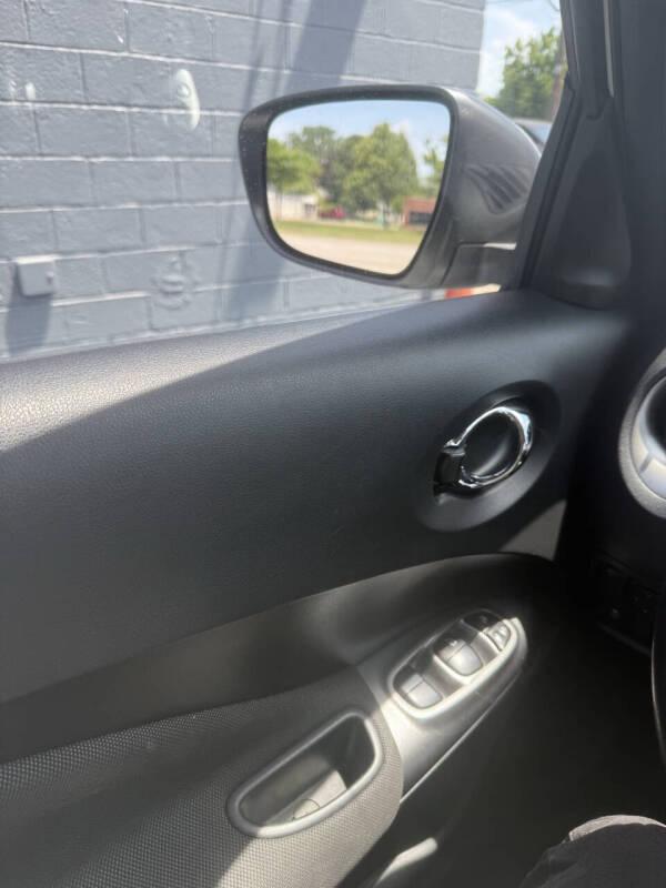 2017 Nissan JUKE SV