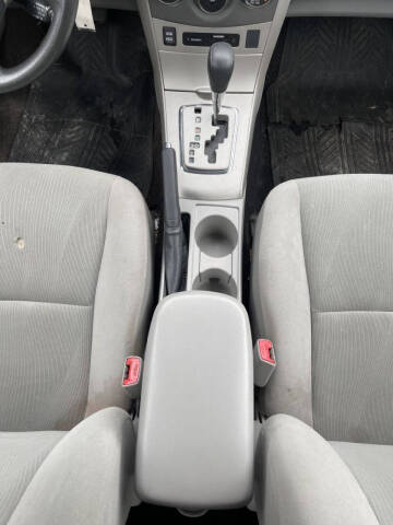2013 Toyota Corolla LE