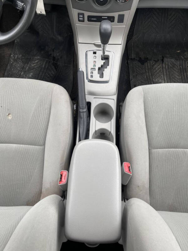 2013 Toyota Corolla LE