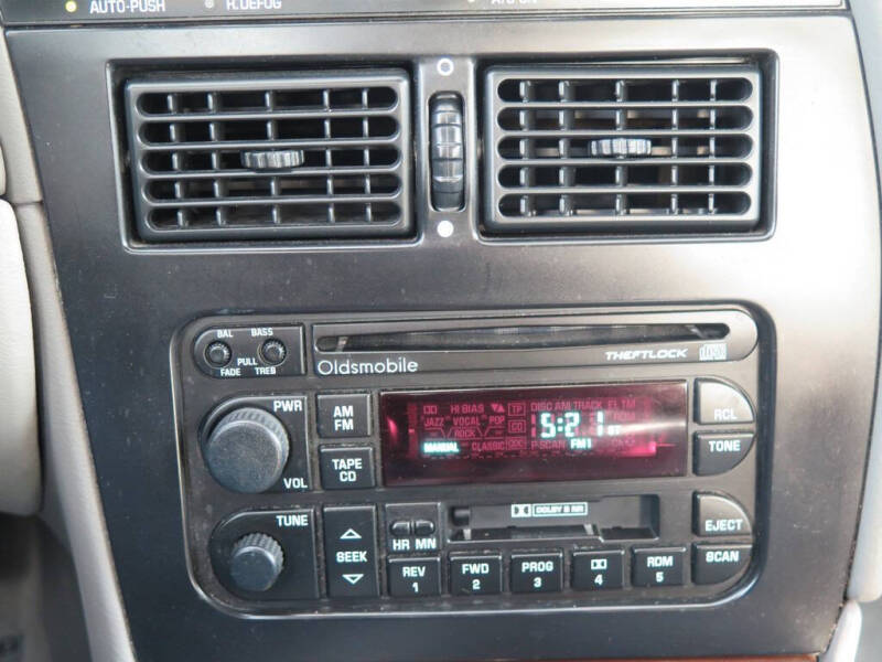 1999 Oldsmobile Aurora