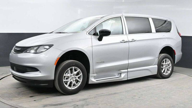 2024 Chrysler Voyager LX