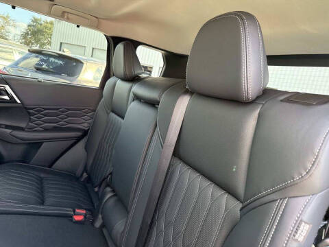2026 Mitsubishi Outlander SEL
