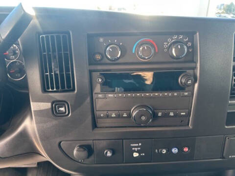 2025 Chevrolet Express 2500