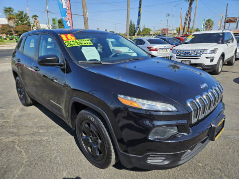 2016 Jeep Cherokee for sale at Super Car Sales Inc. in Oakdale CA