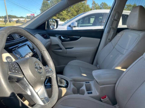 2020 Nissan Rogue SL