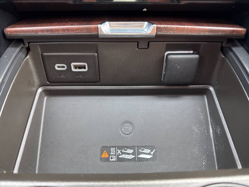 2023 GMC Yukon XL Denali Ultimate