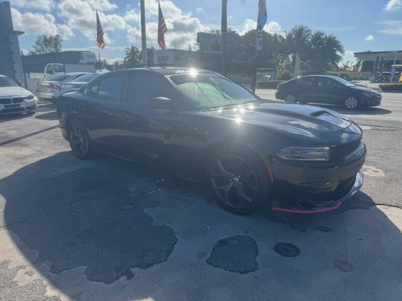 2019 Dodge Charger R/T photo 2