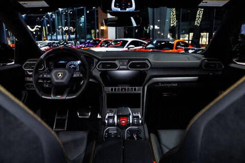 2023 Lamborghini Urus Performante