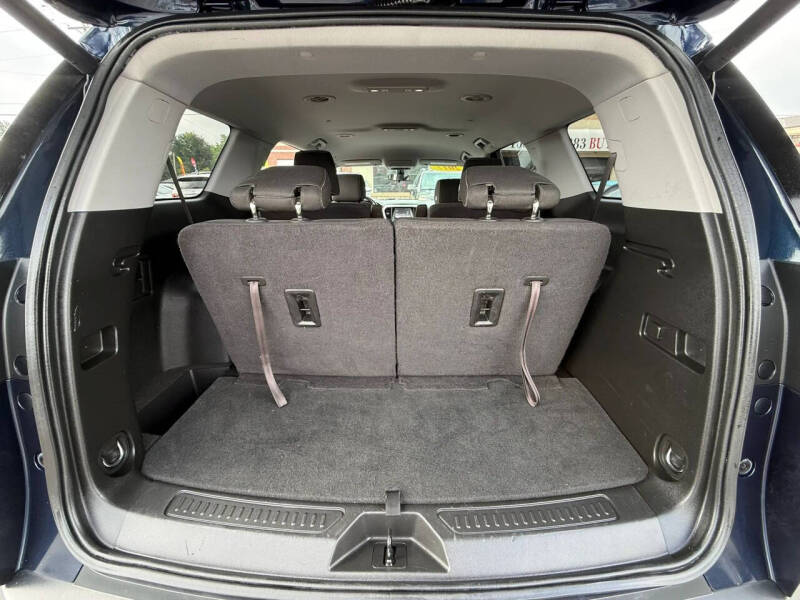 2017 GMC Acadia SLE-2