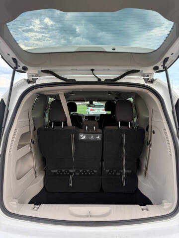 2017 Chrysler Pacifica Touring