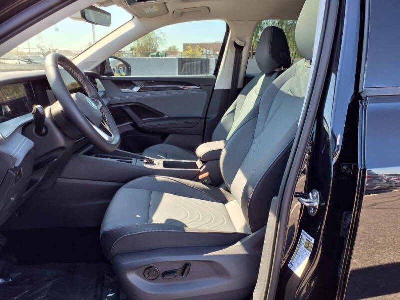 2025 Volkswagen Tiguan SE 4Motion