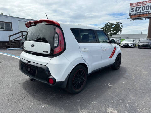 2016 Kia Soul +