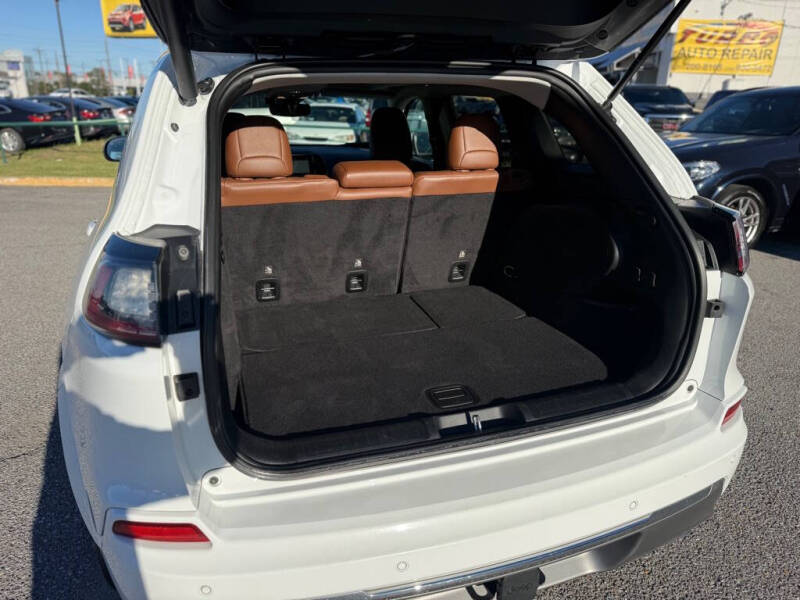 2019 Jeep Cherokee Overland