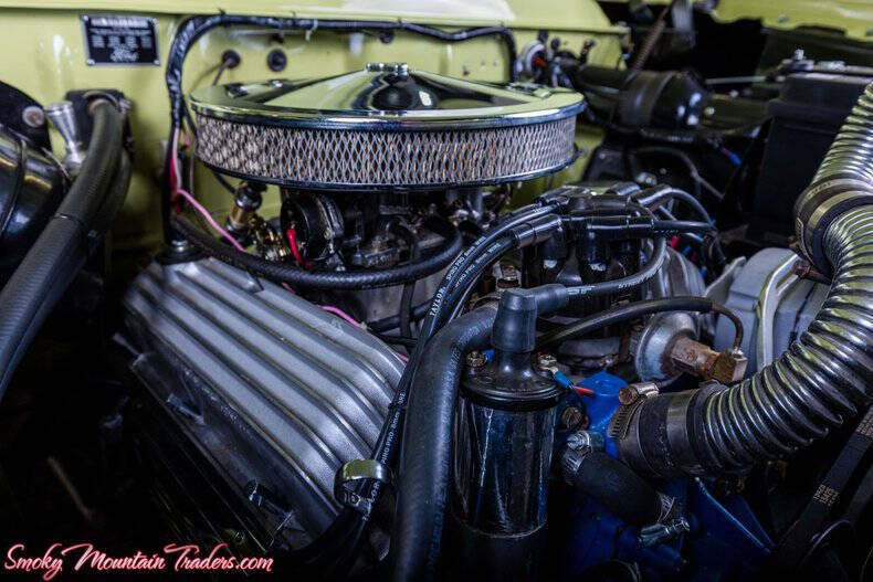 1950 Ford Custom Deluxe