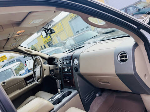 2005 Ford F-150 Lariat