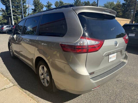2017 Toyota Sienna