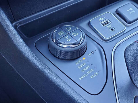 2020 Jeep Cherokee Trailhawk