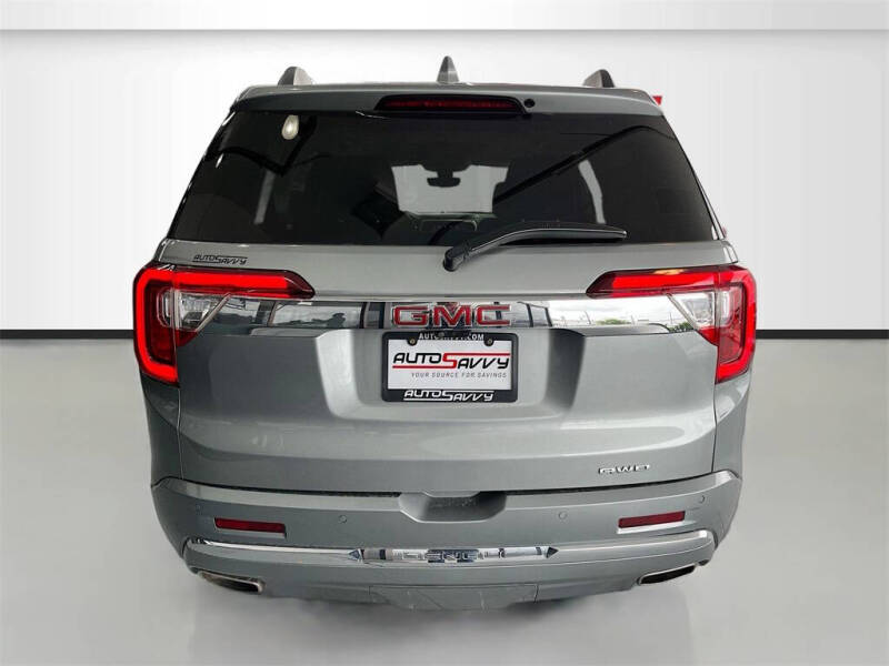 2023 GMC Acadia Denali