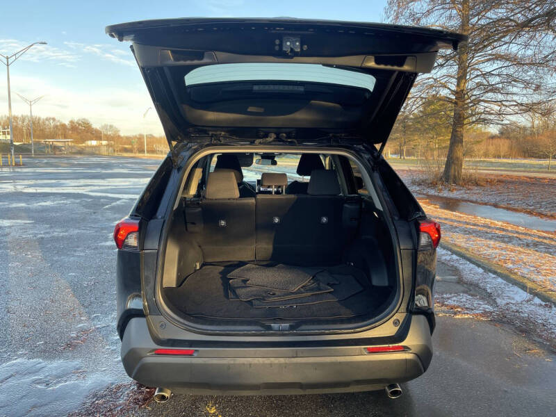 2024 Toyota RAV4 Hybrid LE