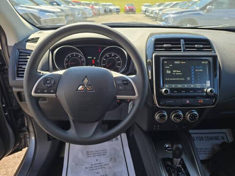 2026 Mitsubishi Outlander Sport ES