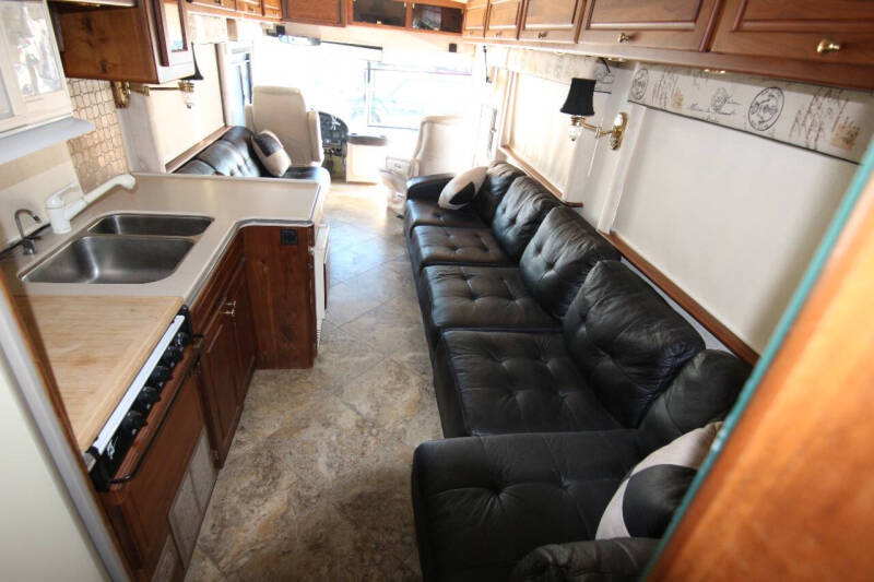 1997 FORETRAVEL U295