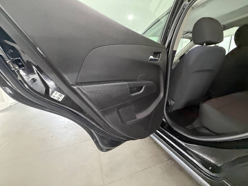 2017 Chevrolet Sonic LT Auto