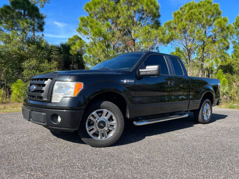 2010 Ford F-150 for sale at VICTORY LANE AUTO SALES in Port Richey FL