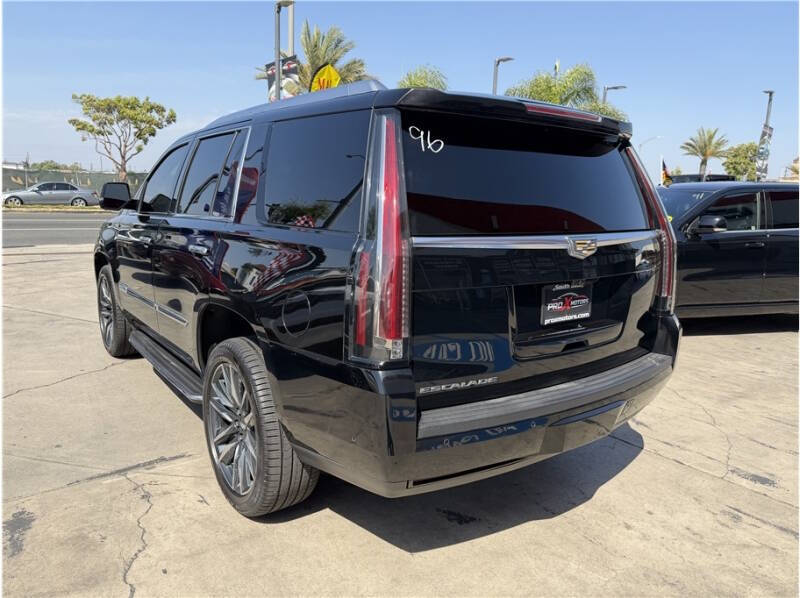 2017 Cadillac Escalade Premium Luxury