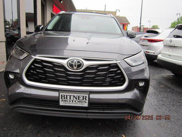 2024 Toyota Highlander LE