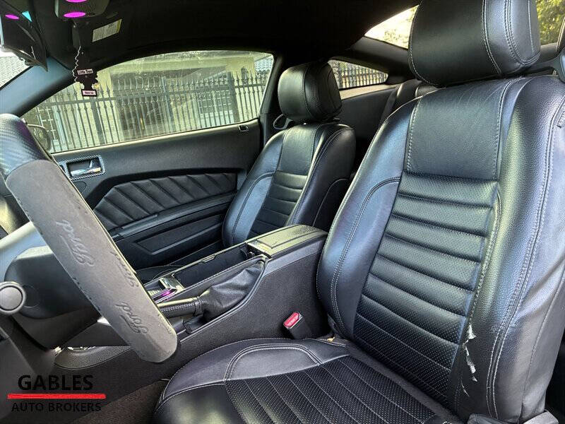 2014 Ford Mustang V6