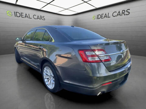 2019 Ford Taurus Limited