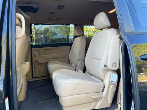 2015 Kia Sedona LX