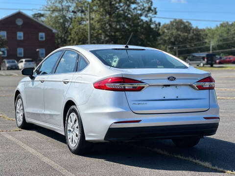 2019 Ford Fusion S