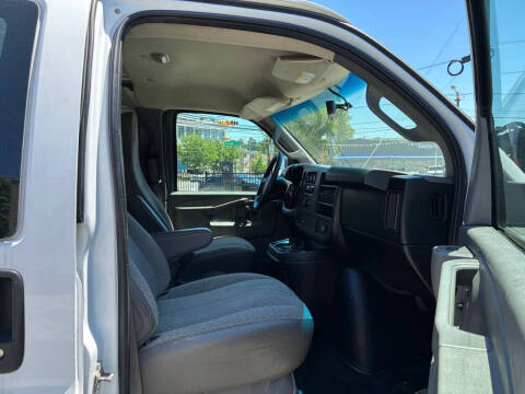 2017 Chevrolet Express 3500