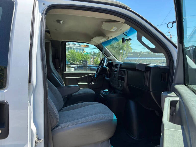 2017 Chevrolet Express 3500