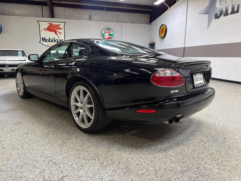 2005 Jaguar XKR
