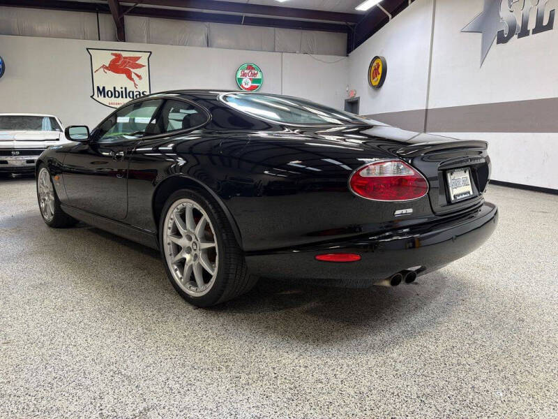 2005 Jaguar XKR