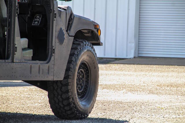 2014 AM General Hummer