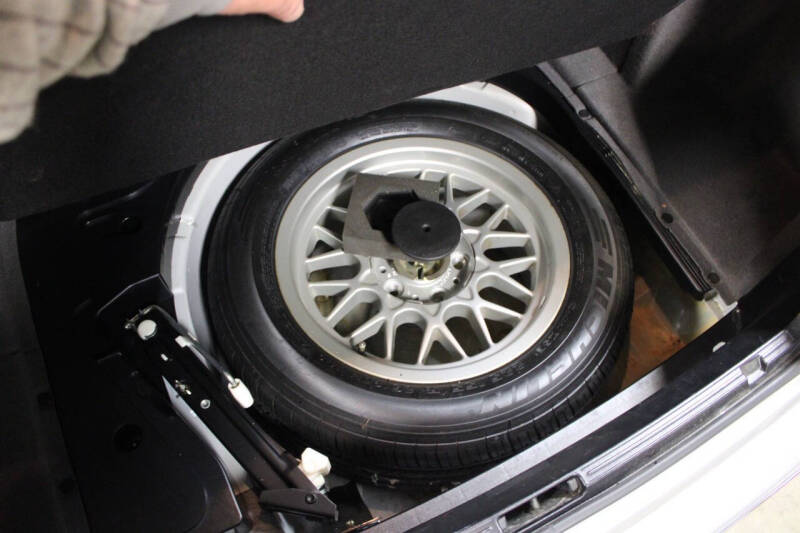 2000 BMW 5 Series 528i