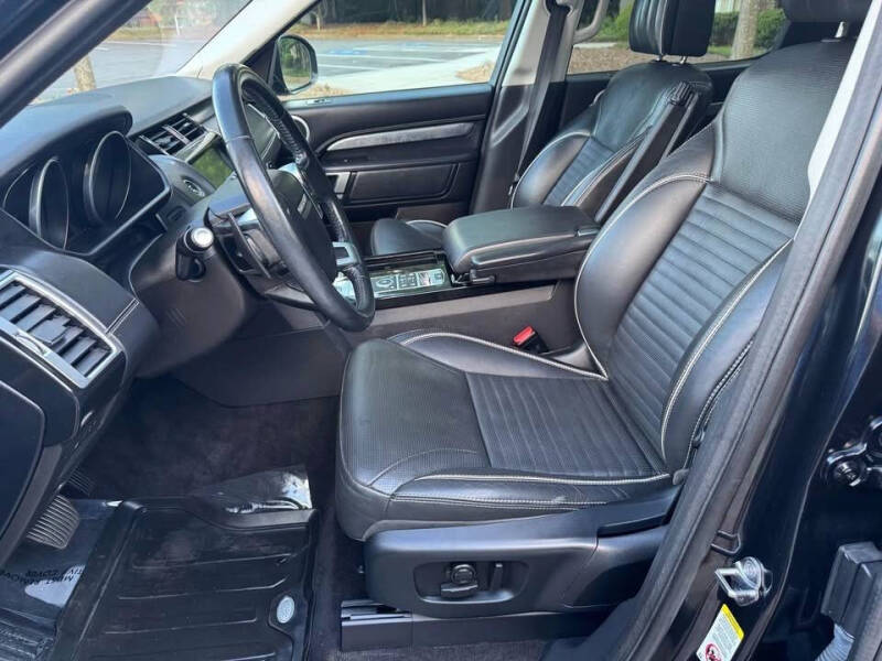 2017 Land Rover Discovery First Edition