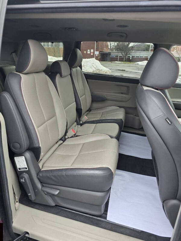 2018 Kia Sedona LX