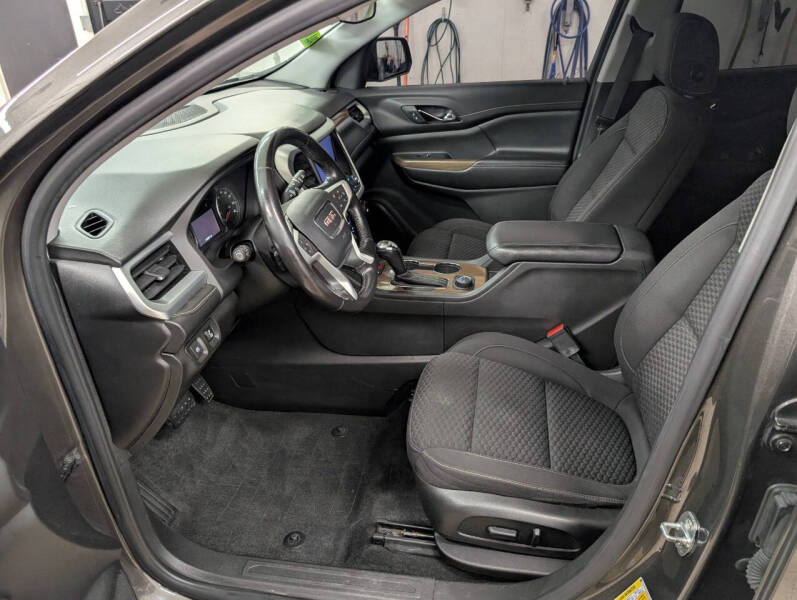 2019 GMC Acadia SLE-2