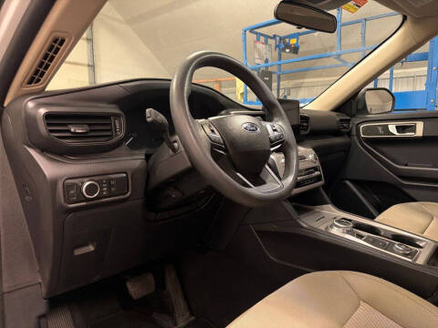 2023 Ford Explorer