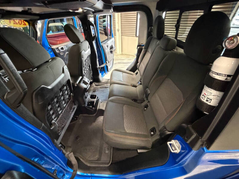 2021 Jeep Gladiator Mojave